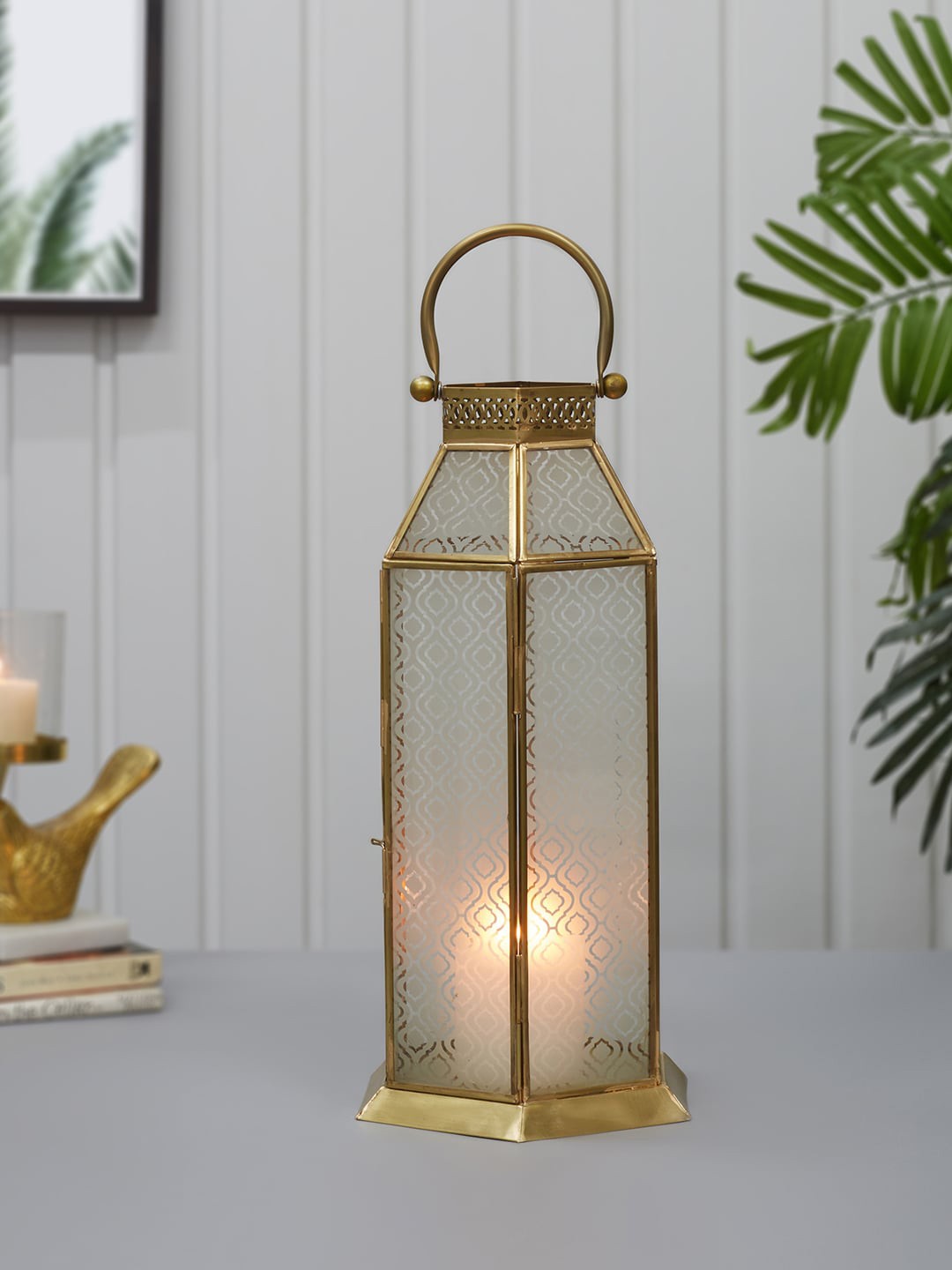 

HomeTown Transparent Hexagon Lantern Candle Holder