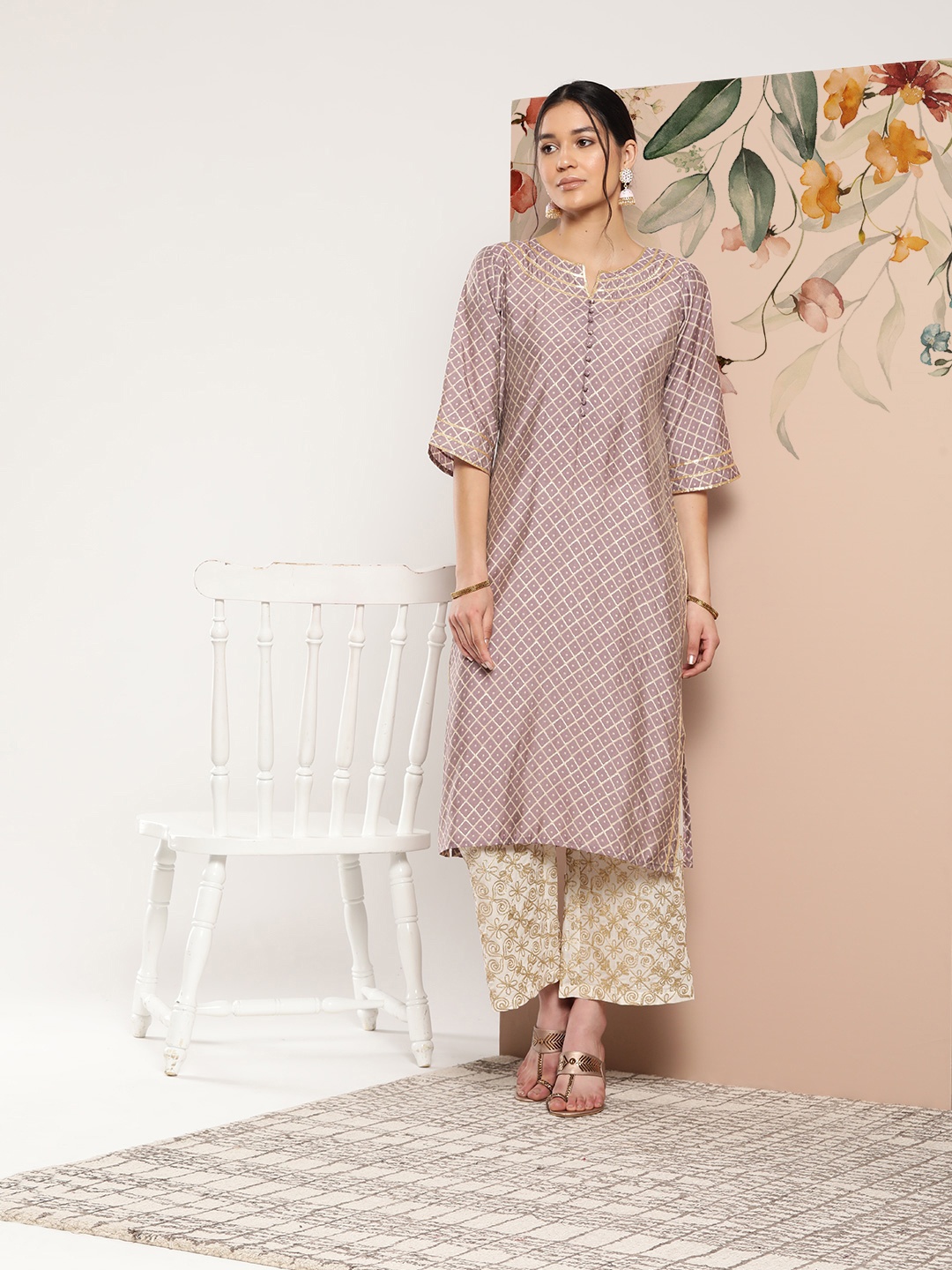 

Libas Women Geometric Printed Flared Sleeves Gotta Patti Kurta, Mauve