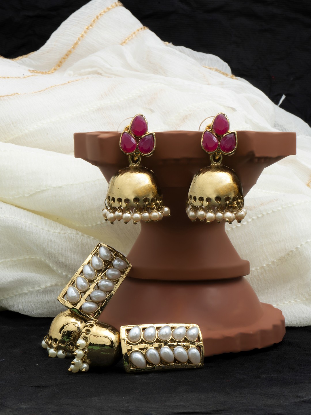 

Yellow Chimes Set of 2 Gold-Plated Jhumkas Earrings