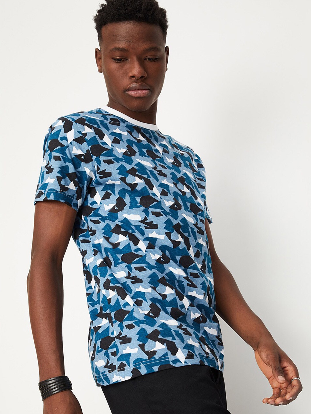 

max Men Pure Cotton Printed Conversational T-shirt, Navy blue