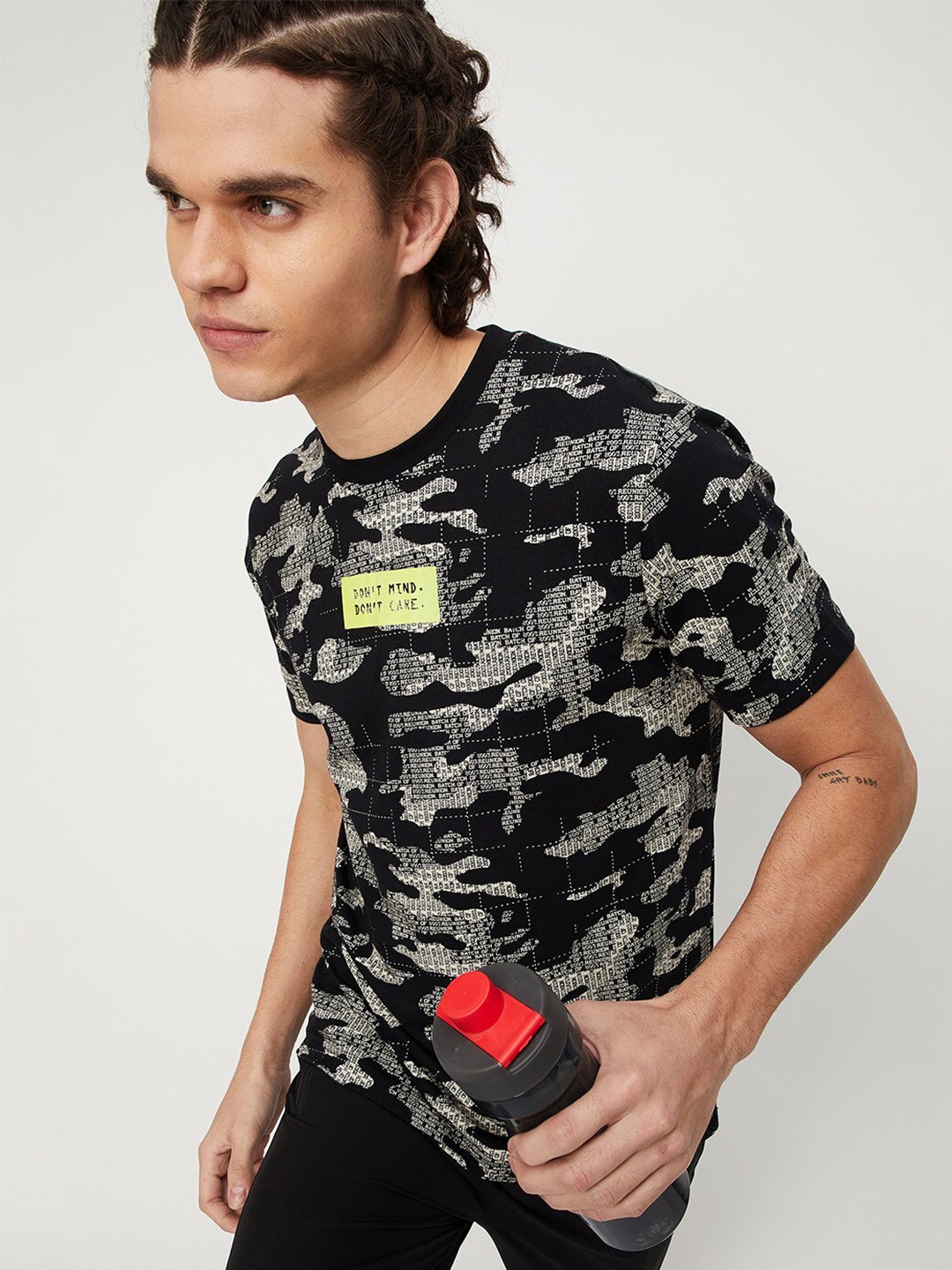 

max Men Camouflage Printed T-shirt, Black