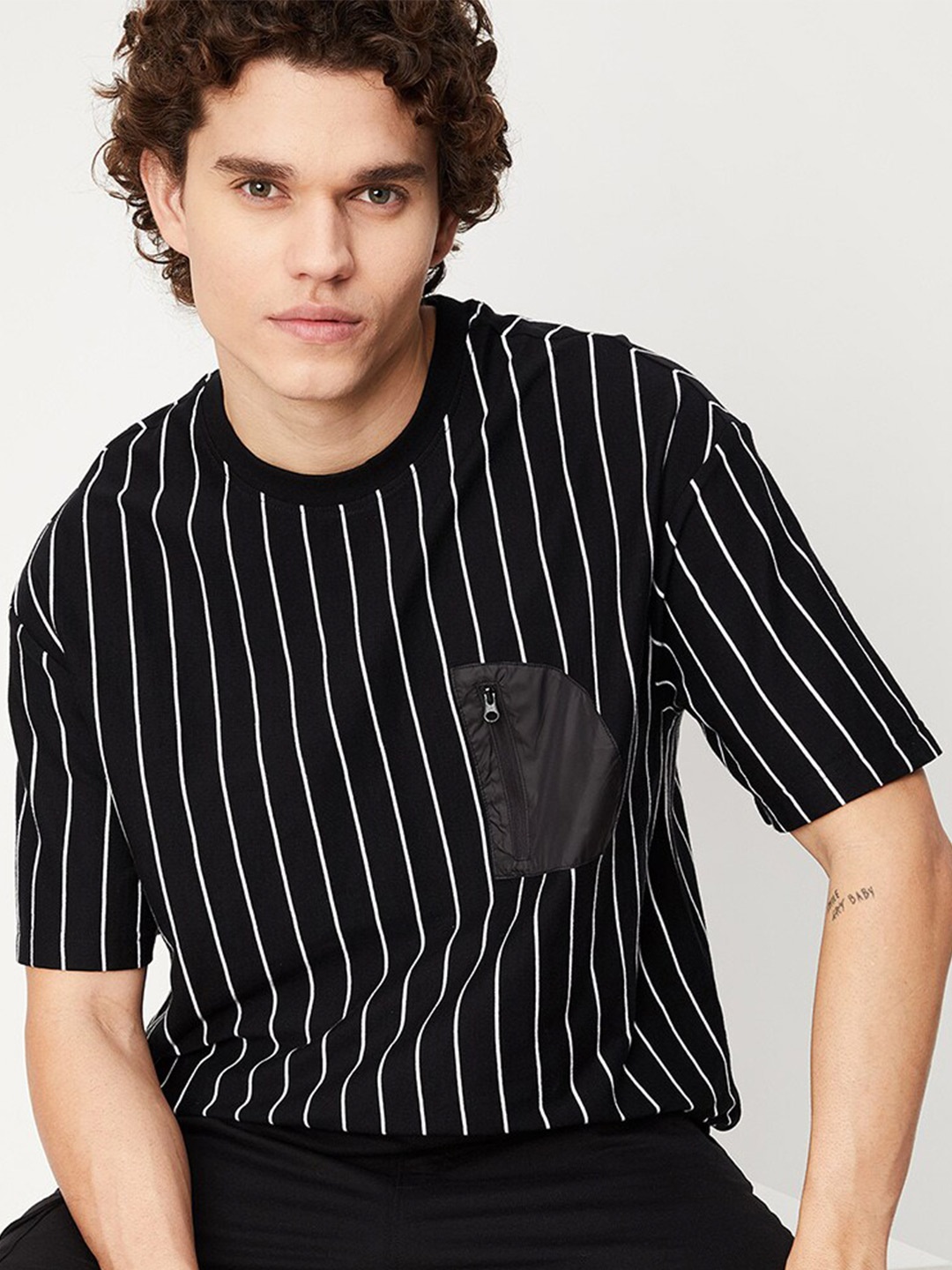 

max Men Striped Cotton T-shirt, Black