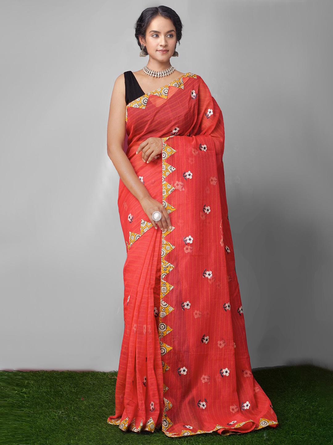 

Unnati Silks Woven Design Embroidered Net Patola Saree, Red