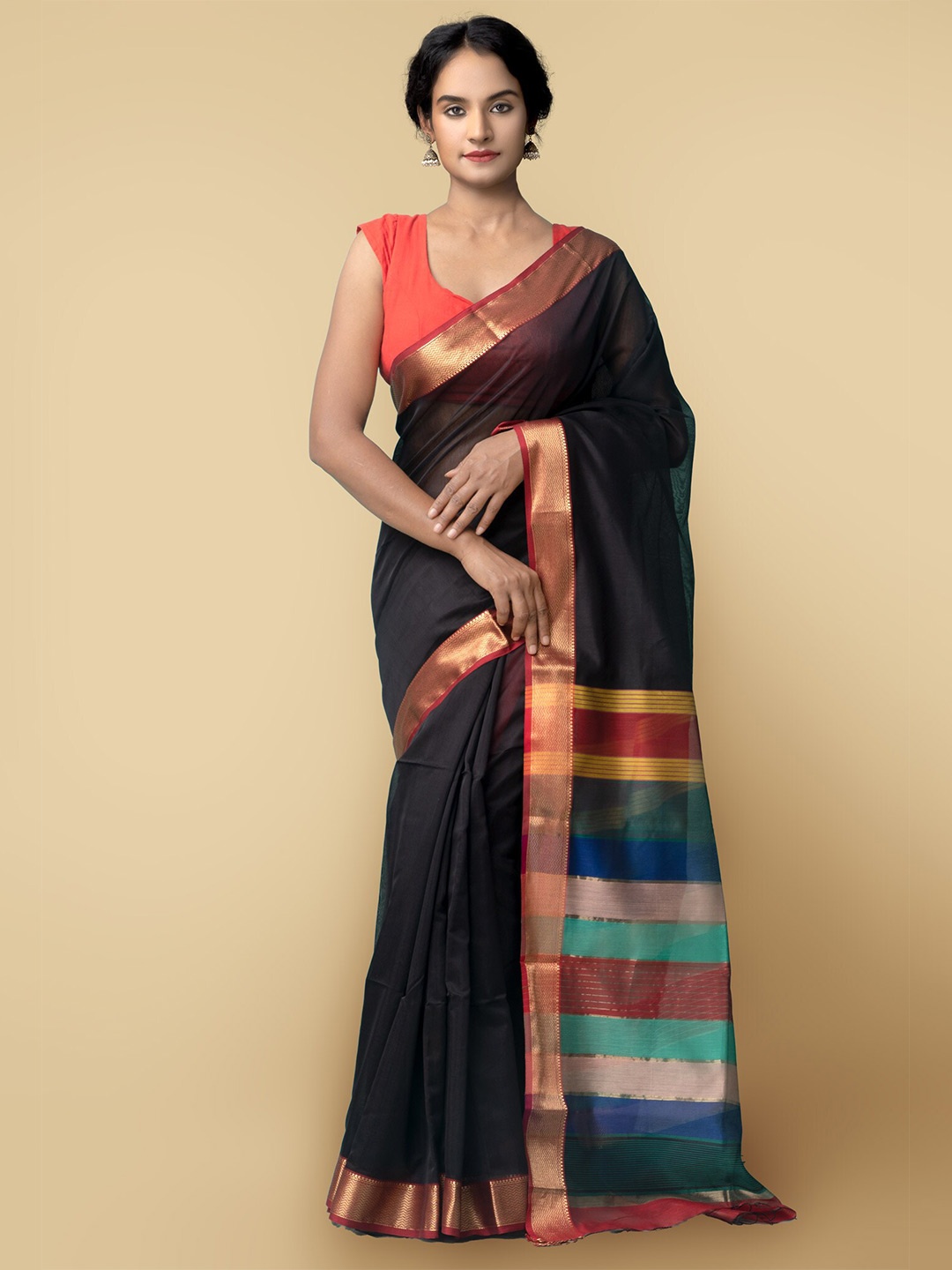 

Unnati Silks Zari Silk Cotton Maheshwari Handloom Saree With Blouse Piece, Black