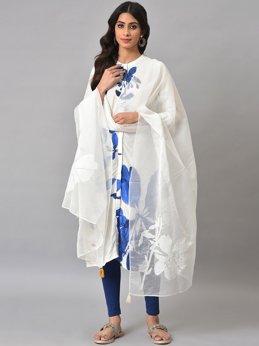 

W Floral Printed Kurta With Leggings & Dupatta, White