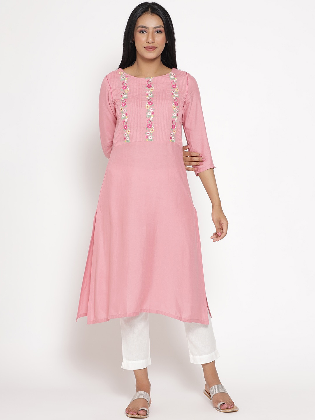 

W Women Floral Embroidered Thread Work Kurta, Pink