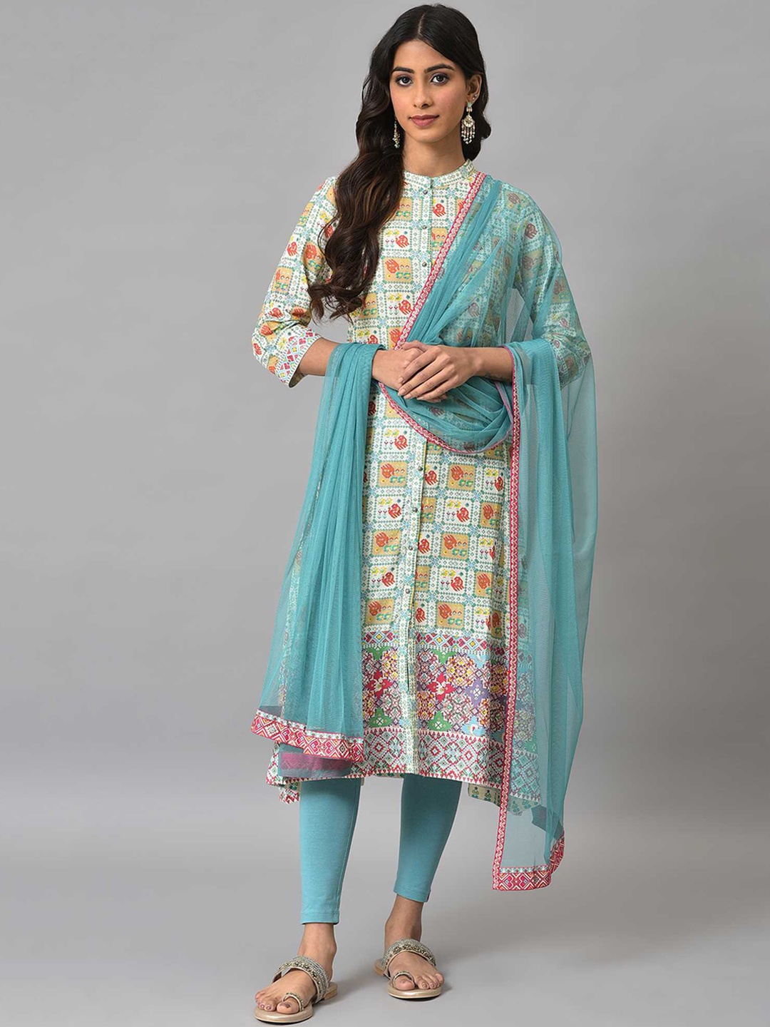 

W Women Ethnic Motifs Printed Kurta With Legging & Dupatta, White