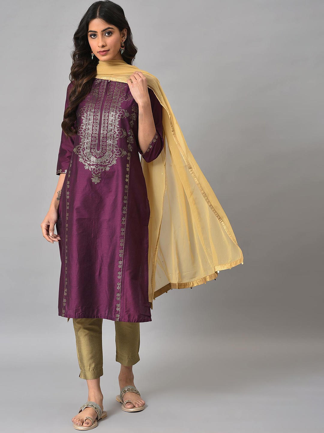 

W Women Ethnic Motifs Sequinned Kurta with Trousers & With Dupatta, Purple