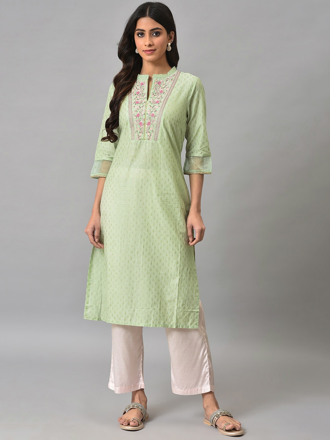 

W Women Ethnic Motifs Embroidered Thread Work Pastels Cotton Kurta, Green
