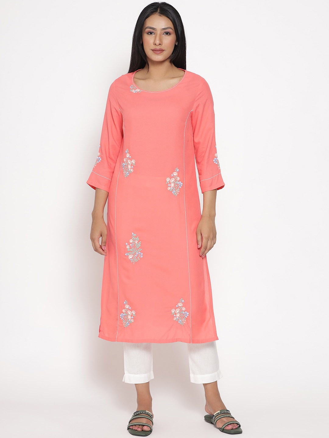 

W Women Floral Embroidered Thread Work Kurta, Orange