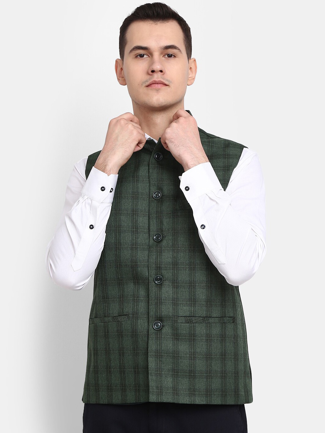 

V-Mart Men Checked Nehru Jacket, Green