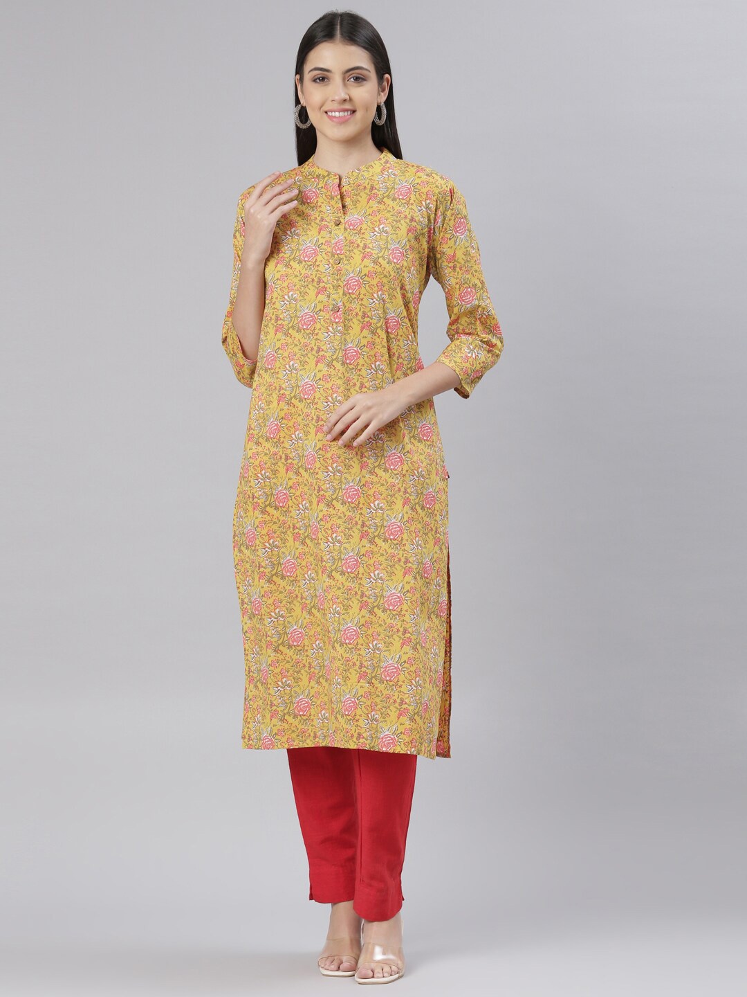 

The Chennai Silks Women Floral Printed Pure Cotton Kurta, Yellow