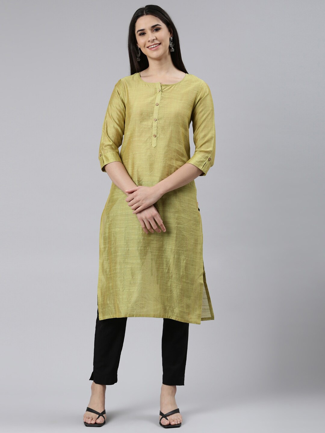 

The Chennai Silks Women Round Neck Pure Cotton Kurta, Green