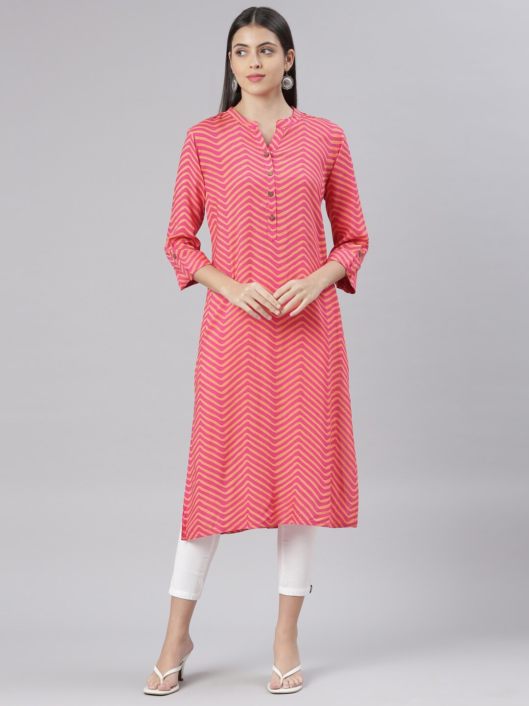 

The Chennai Silks Women Chevron Printed Indie Prints Pure Cotton Kurta, Pink