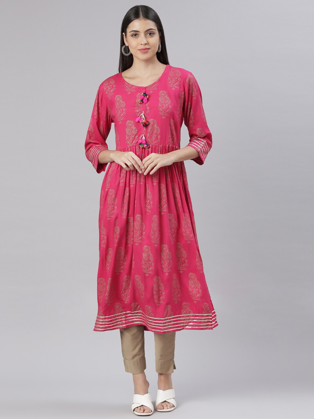 

The Chennai Silks Women Floral Printed Floral Anarkali Kurta, Pink