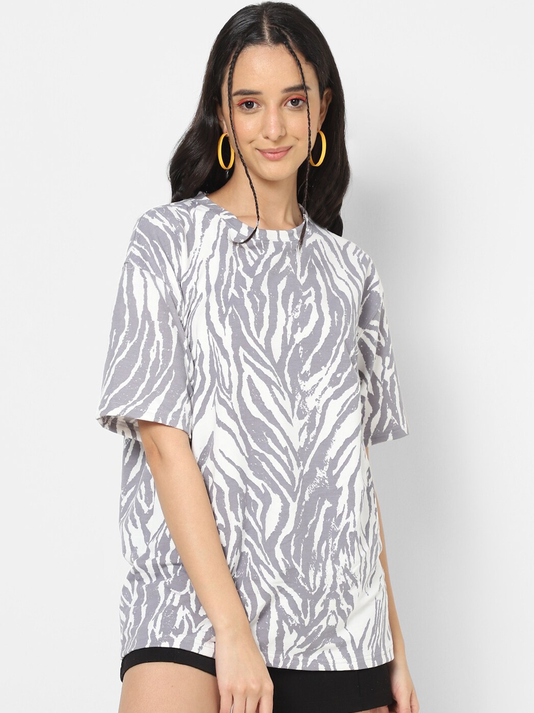 

VASTRADO Women Printed Oversize T-shirt, White