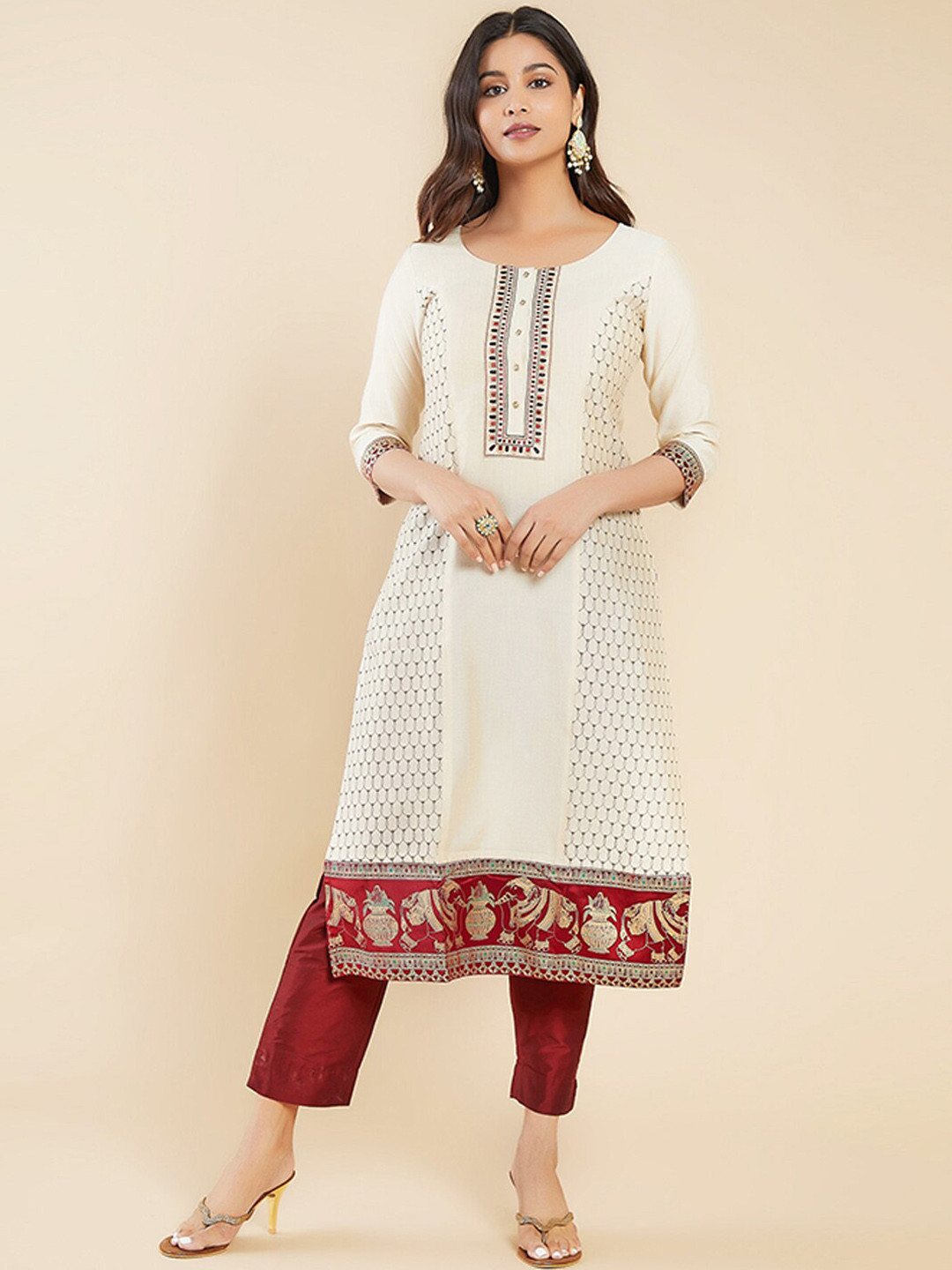 

Maybell Women Ethnic Motifs Kurta, Off white