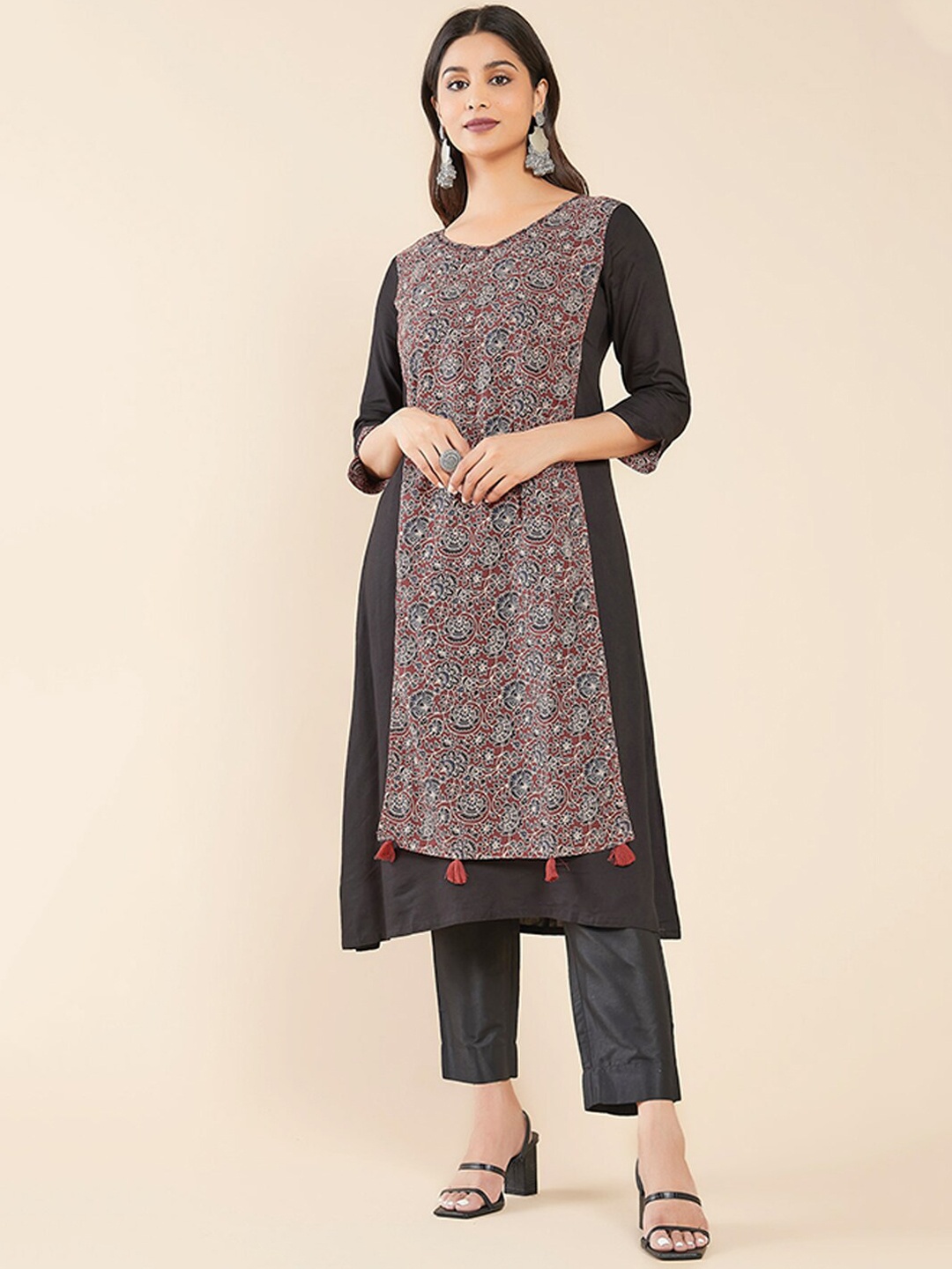 

Maybell Women Ethnic Motifs Printed Indie Prints Kurta, Black