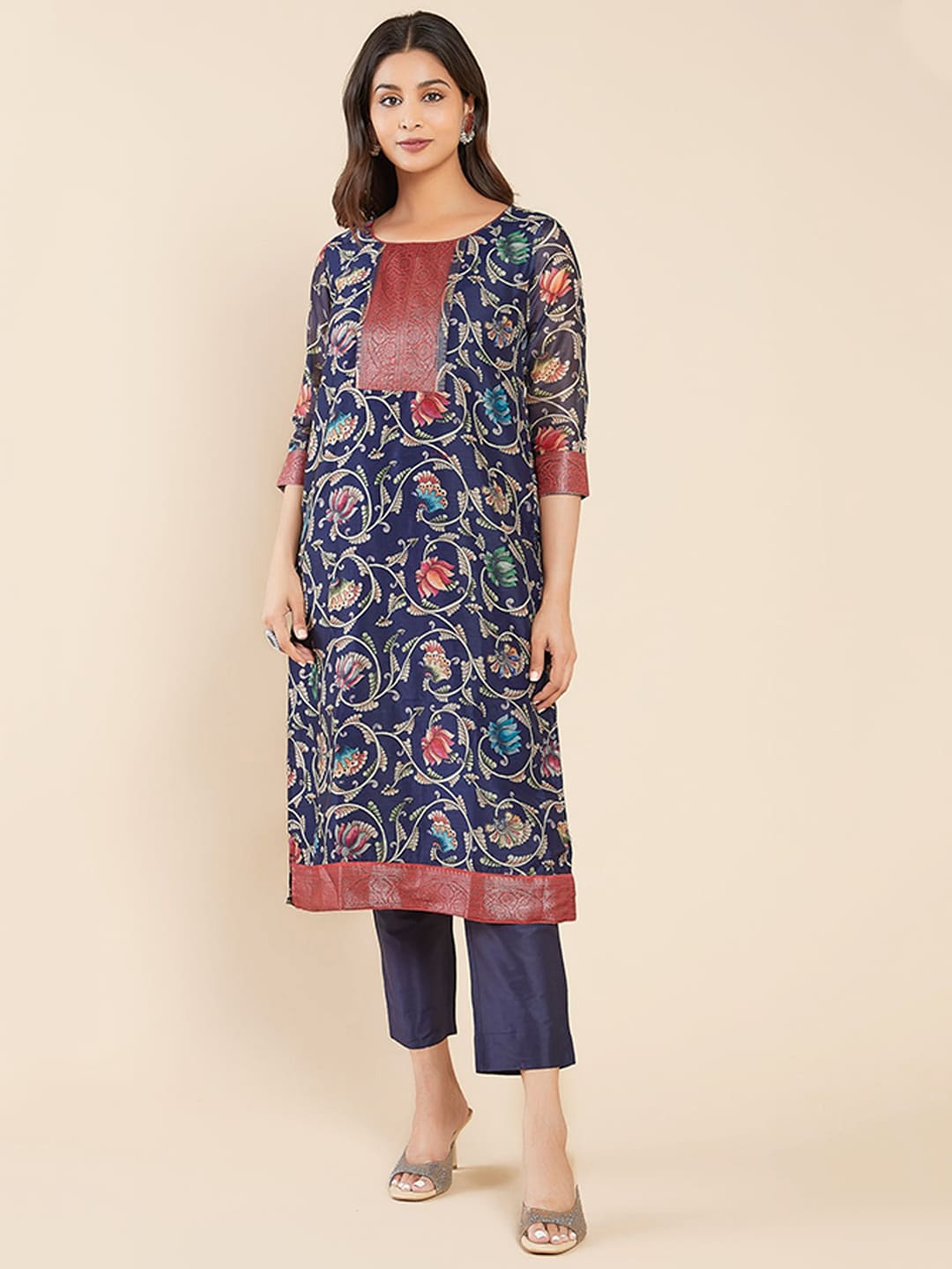 

Maybell Women Ethnic Motifs Printed Silk Kurta, Navy blue