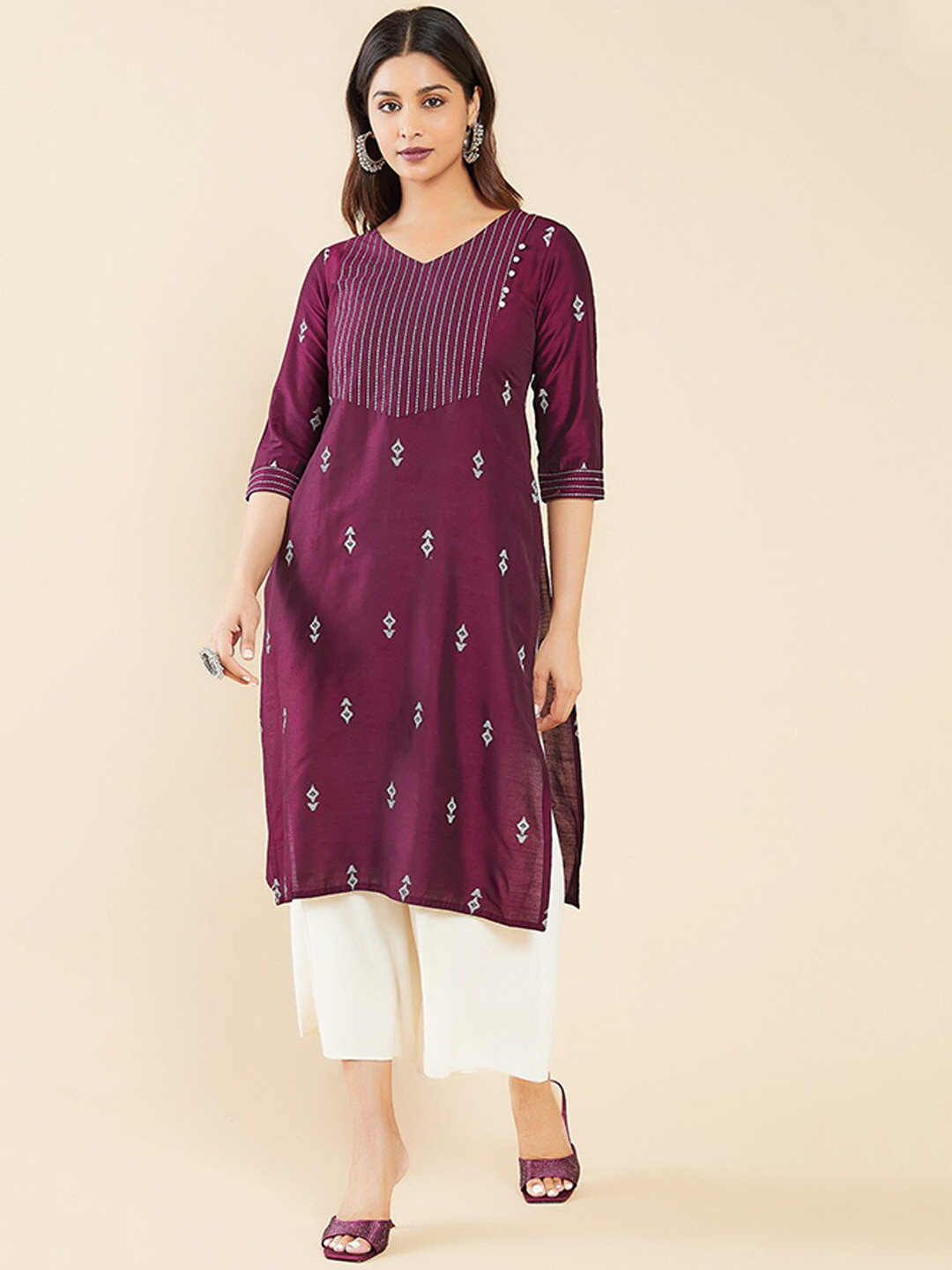 

Maybell Women Ethnic Motifs Embroidered Thread Work Silk Kurta, Purple
