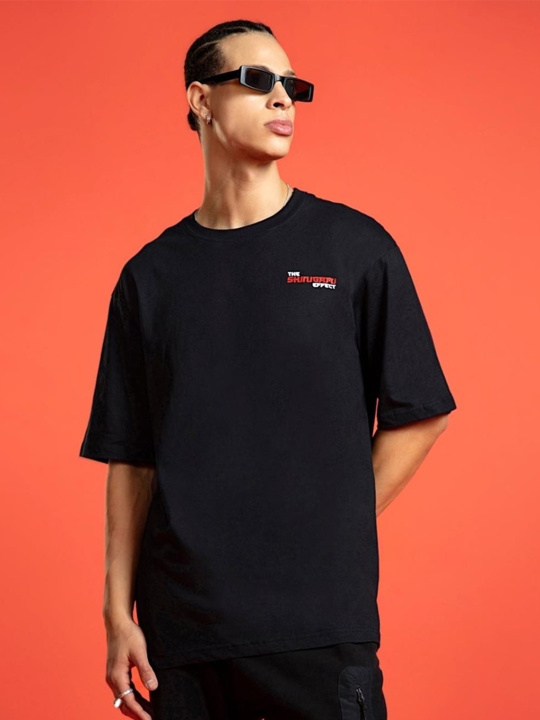

Bewakoof Men Printed Drop-Shoulder Sleeves Loose Cotton Cotton T-shirt, Black