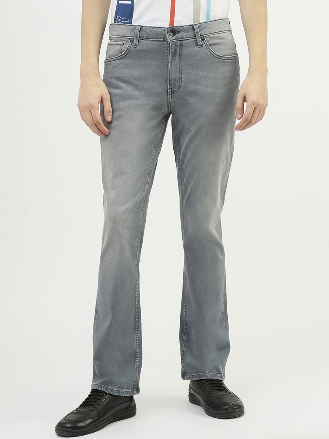 

United Colors of Benetton Men Flared Heavy Fade Jeans, Grey