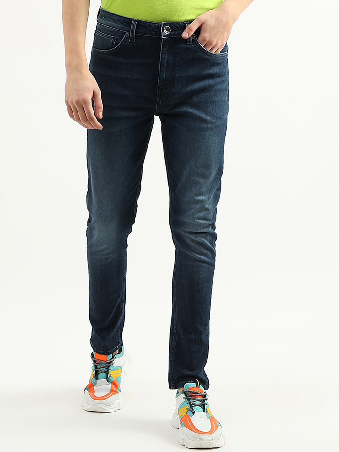 

United Colors of Benetton Men Cotton Regular Fit Light Fade Jeans, Navy blue