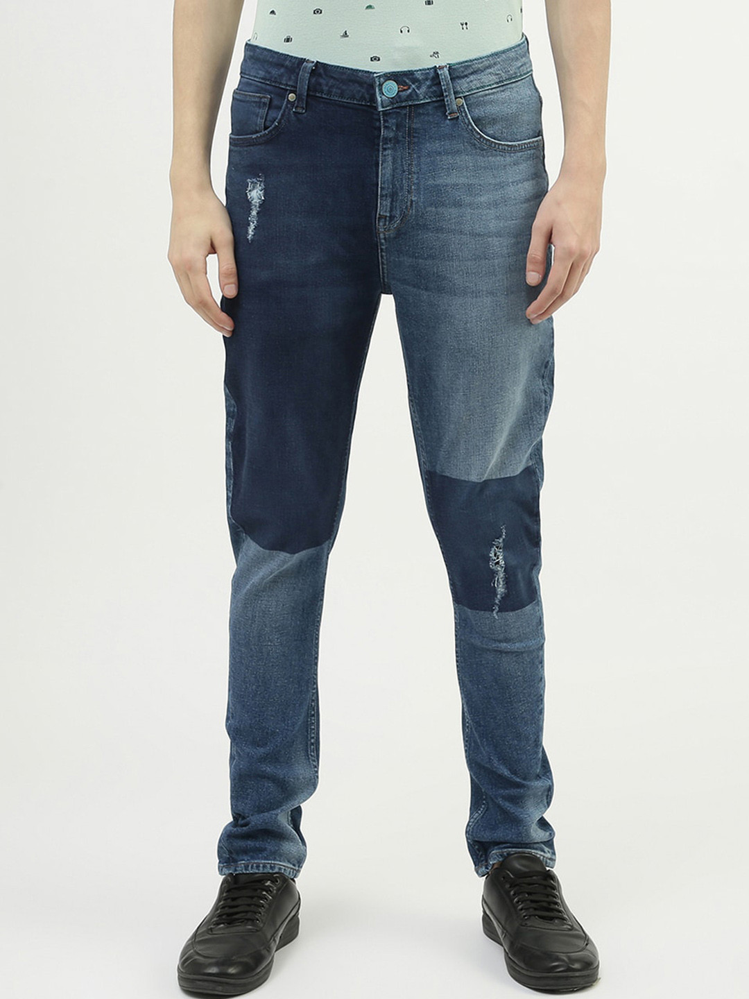 

United Colors of Benetton Men Low Distress Cotton Light Fade Jeans, Blue