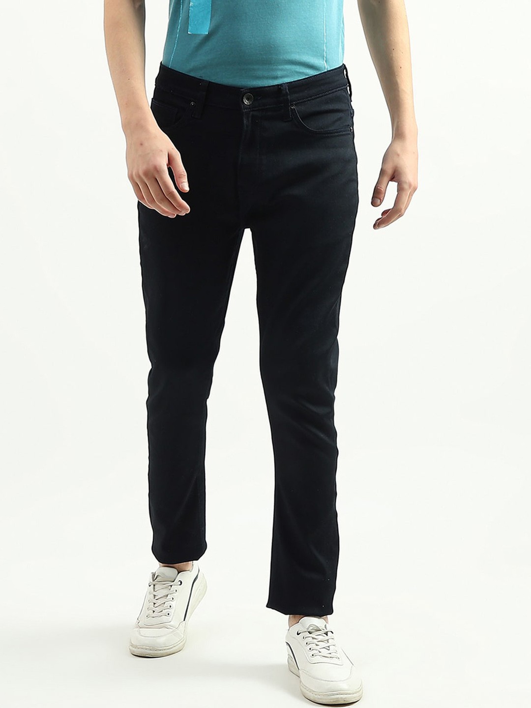 

United Colors of Benetton Men Mildly Distressed Jeans, Navy blue