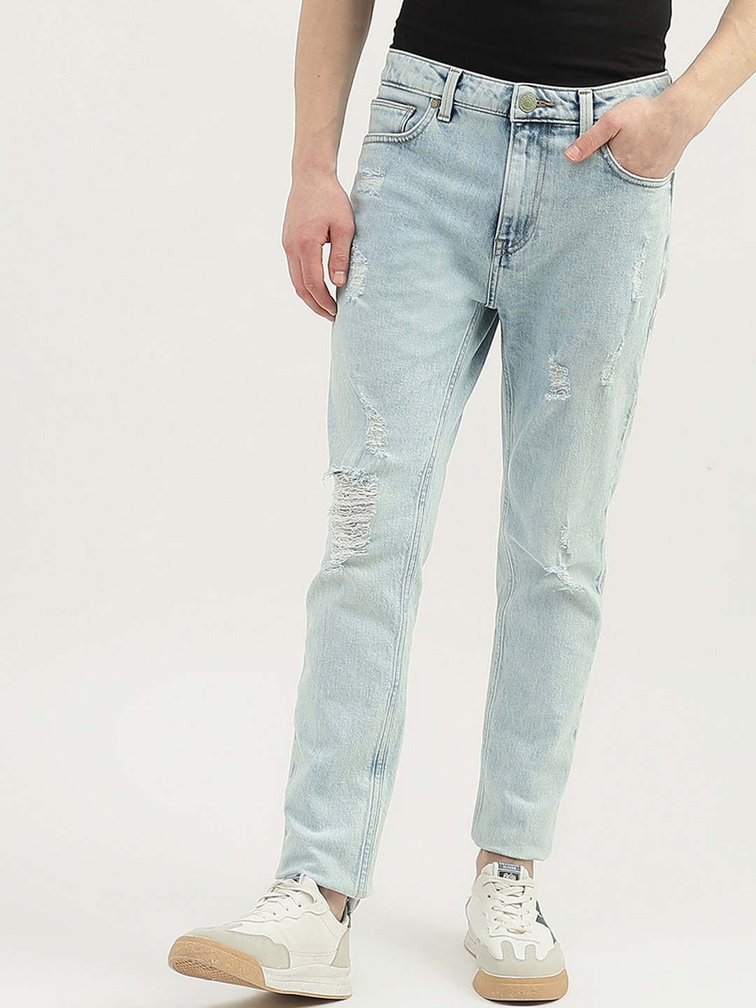 

United Colors of Benetton Men Mildly Distressed Heavy Fade Regular Fit Cotton Jeans, Blue