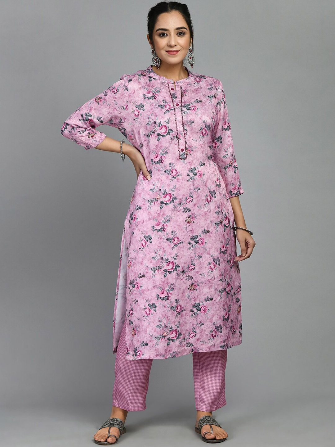 

MEESAN Floral Printed Gotta Patti Woolen Kurta with Trousers, Pink