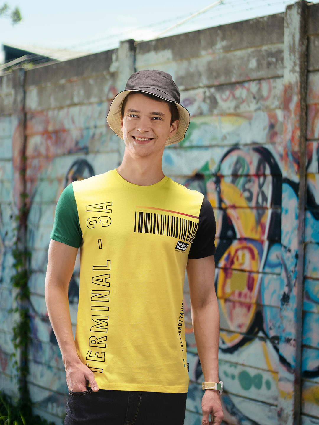 

United Colors of Benetton Men Typography Printed Cotton T-shirt, Yellow