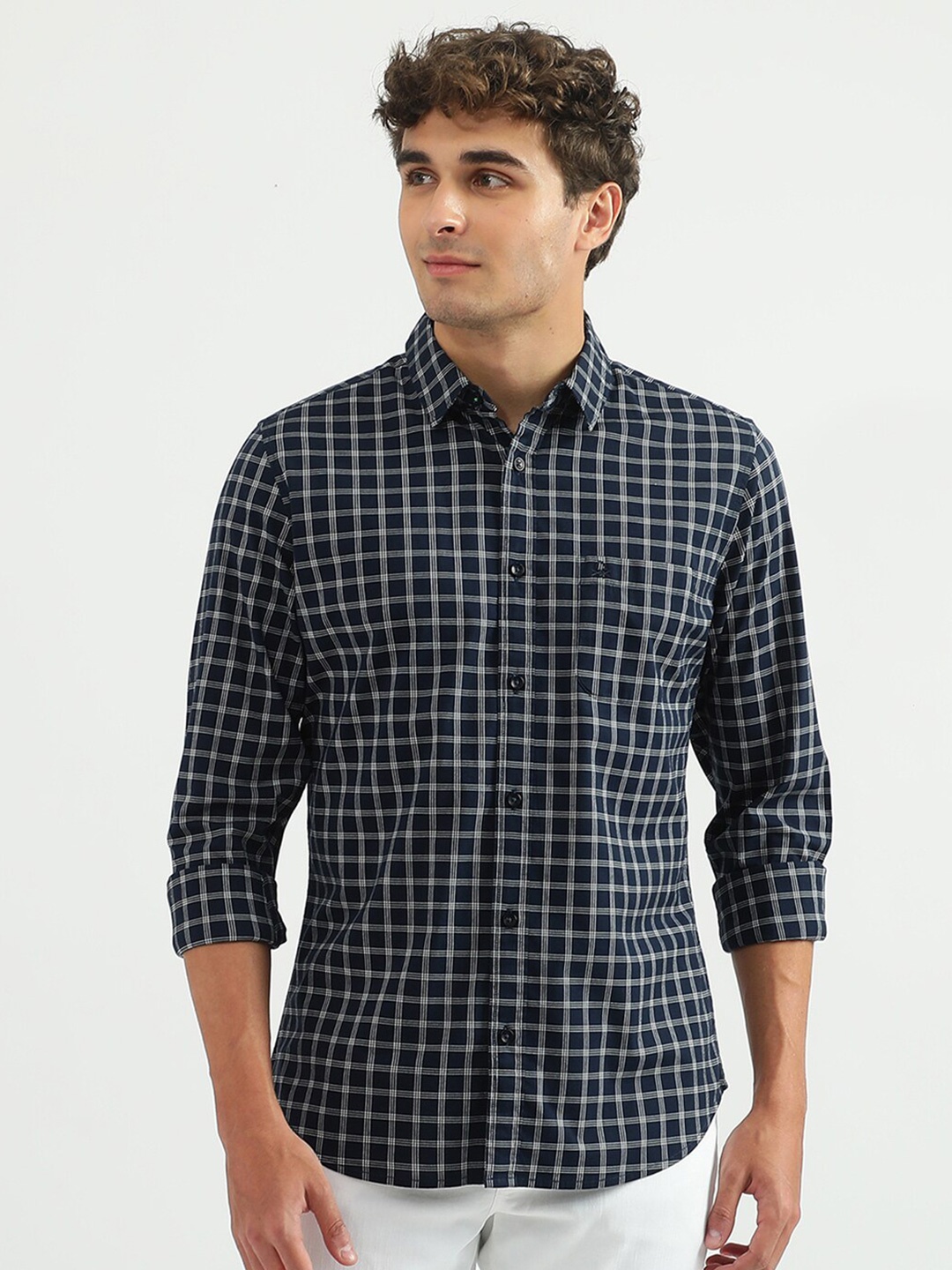 

United Colors of Benetton Men Slim Fit Grid Tattersall Checked Casual Shirt, Navy blue