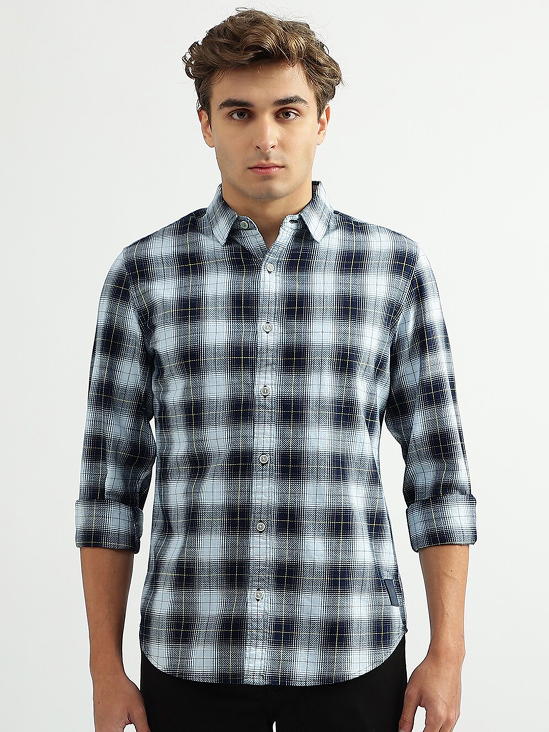 

United Colors of Benetton Men Slim Fit Tartan Checked Casual Cotton Shirt, Blue