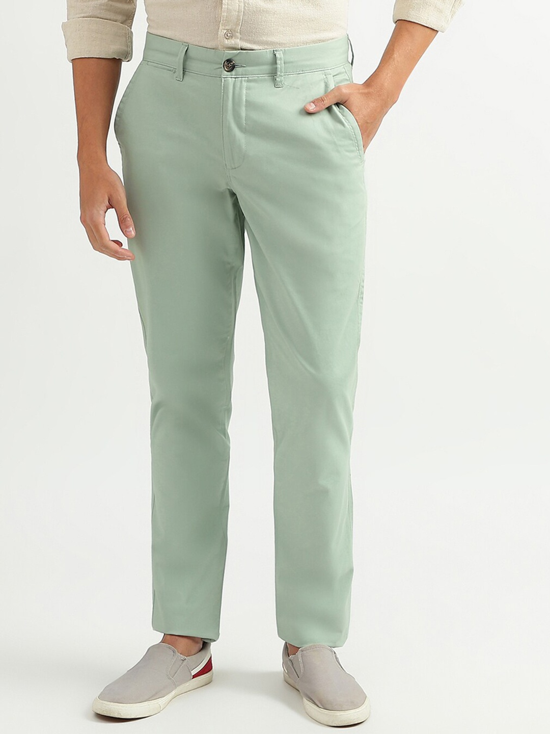 

United Colors of Benetton Men Slim Fit Chinos Cotton Trousers, Sea green