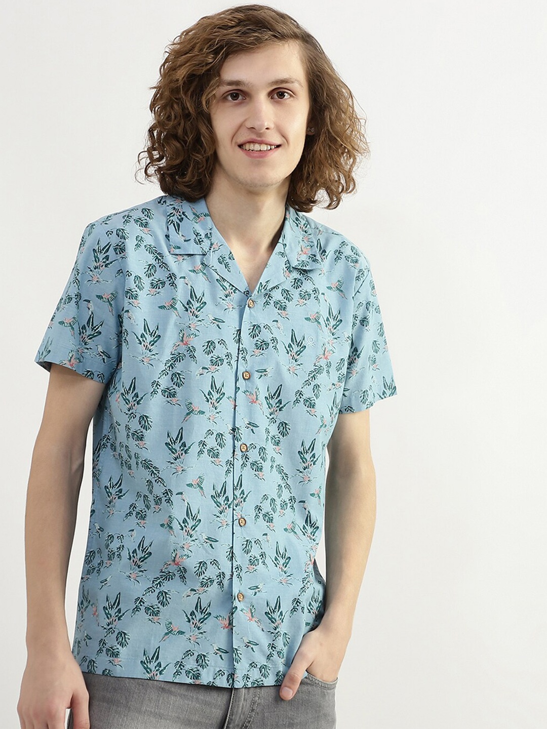 

United Colors of Benetton Men Floral Printed Casual Cotton Shirt, Blue