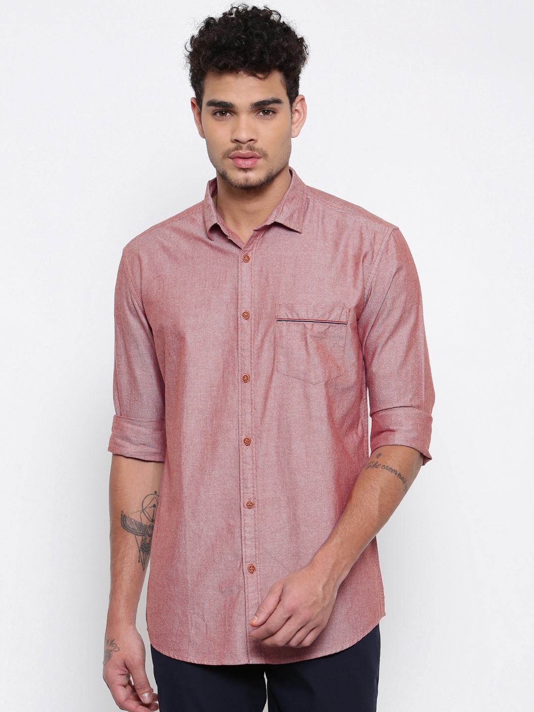 

British Club Men Maroon Slim Fit Solid Casual Shirt