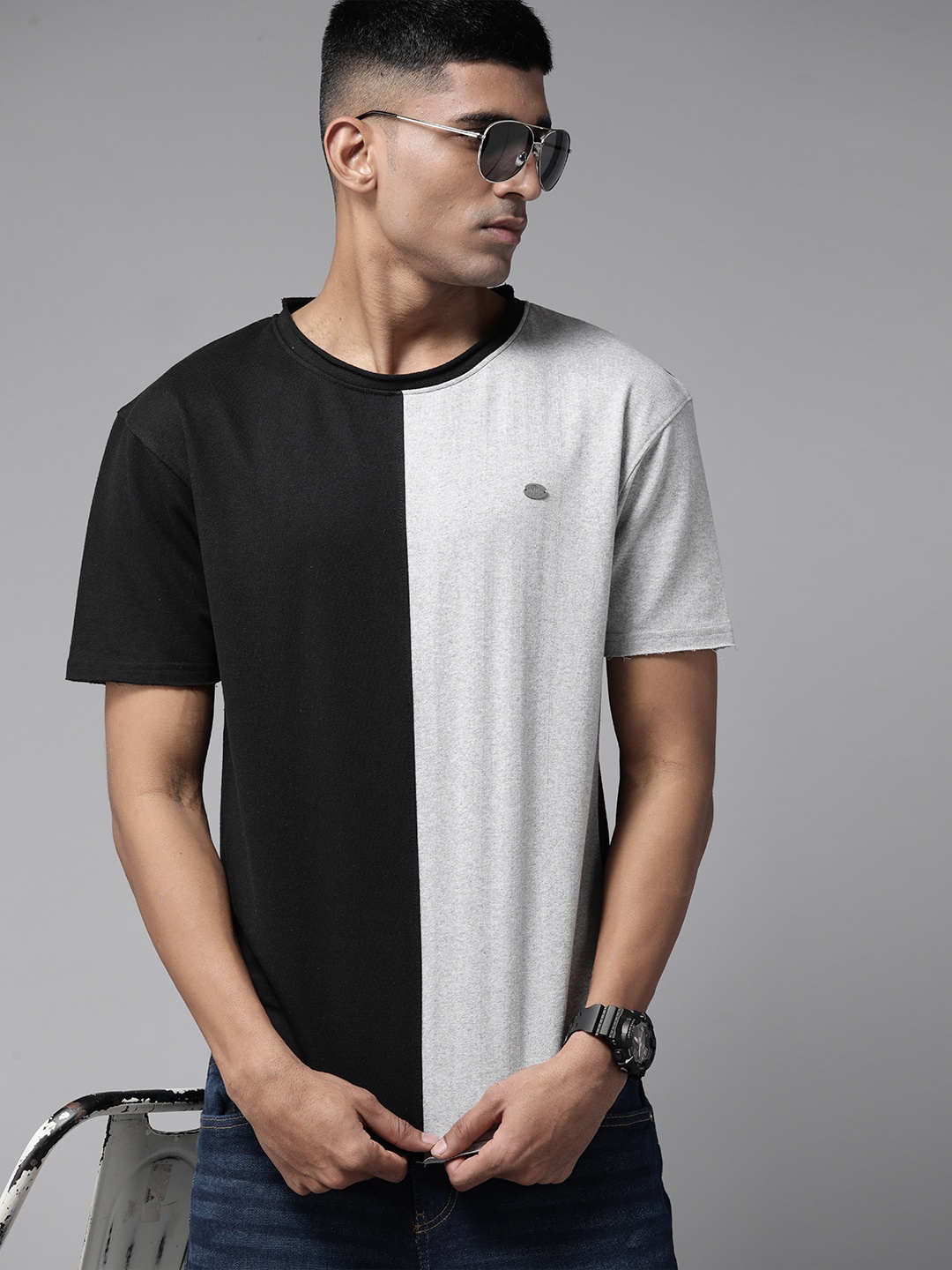 

Roadster Men Colourblocked Boxy Fit Cotton T-shirt, Black