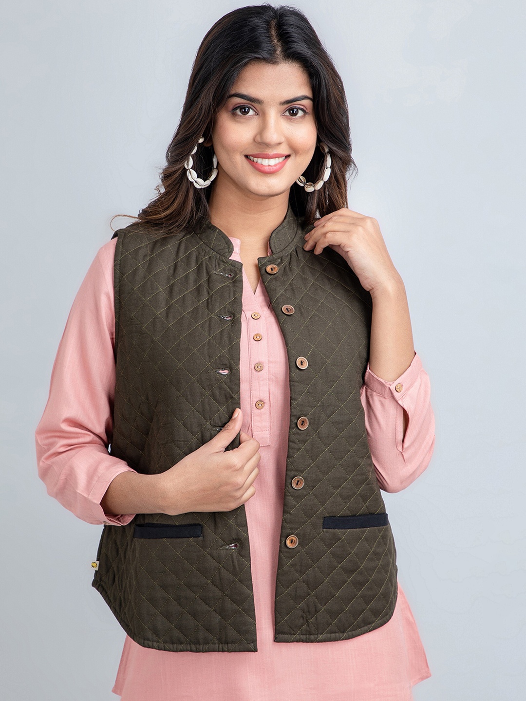 

fabGLOBAL Women Lightweight Crop Quilted Jacket with Patchwork, Green