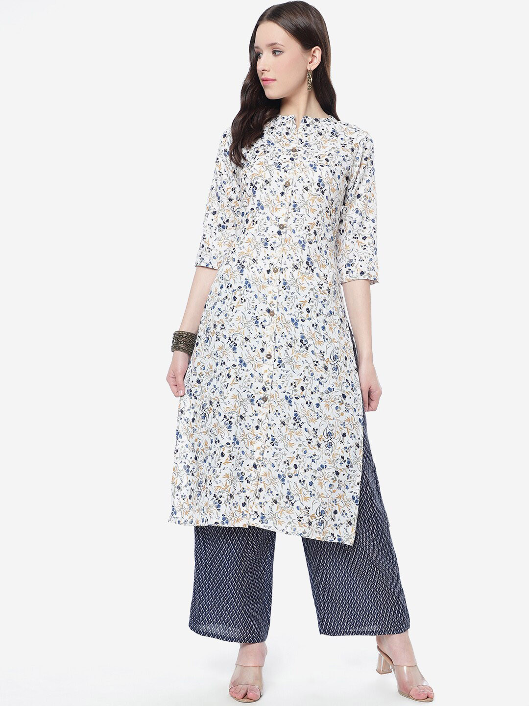 

J Turritopsis Women Floral Printed Kurta with Palazzos, Navy blue