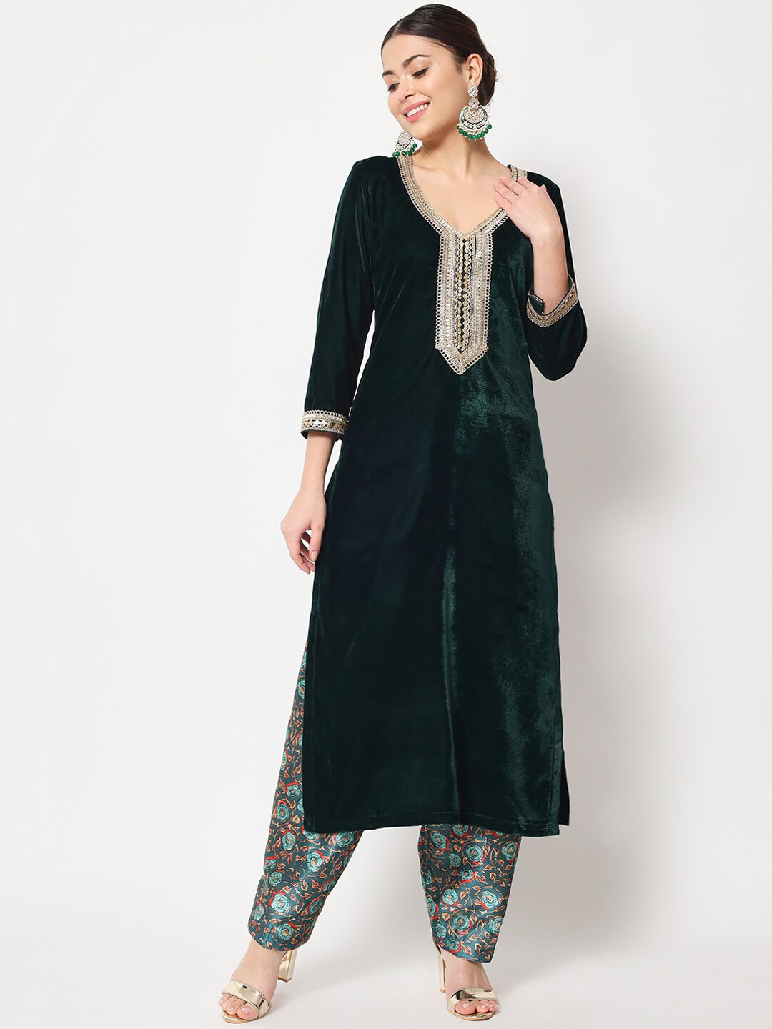 

anokherang Floral Printed Sequinned V-Neck Velvet Kurta with Salwar, Green
