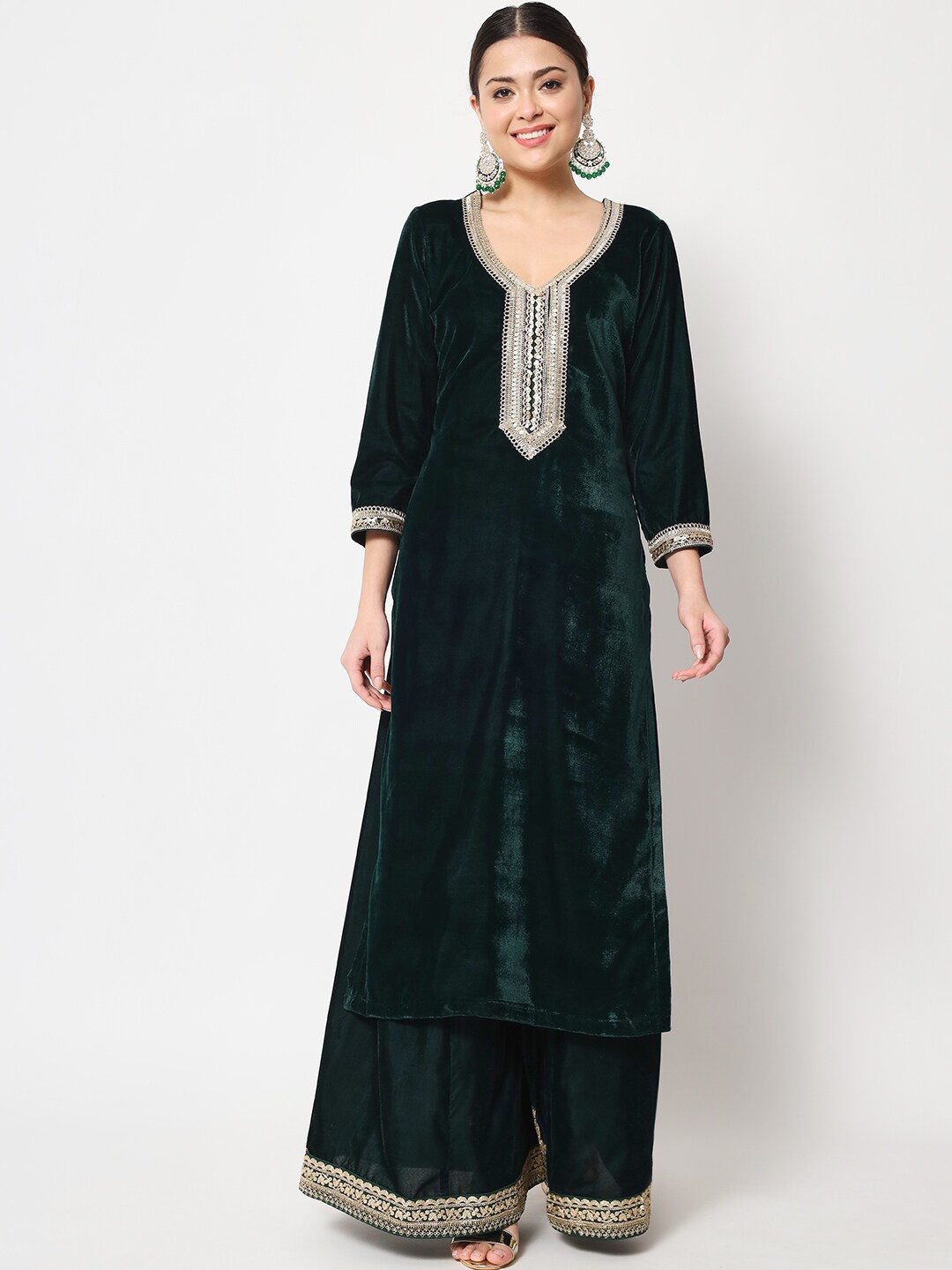 

anokherang Women Green Velvet Kurta with Palazzos