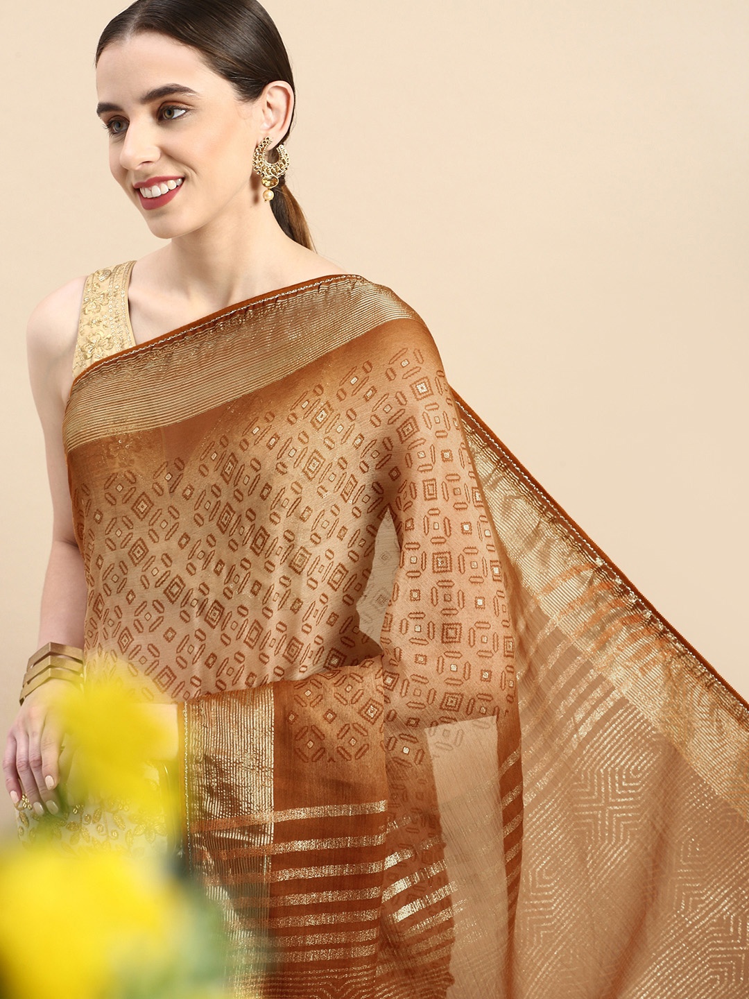 

Triveni Geometric Print Zari Saree, Brown