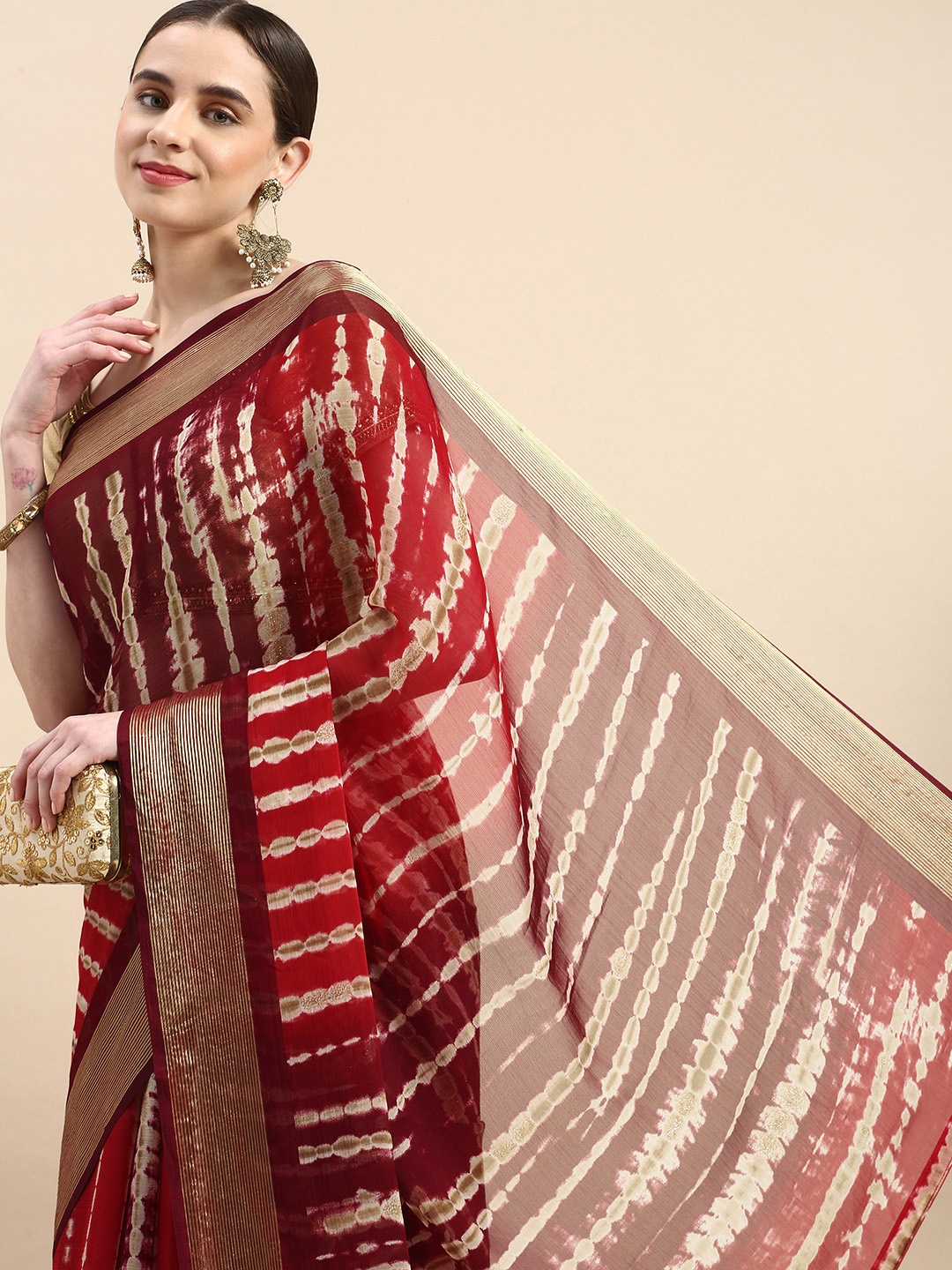 

Triveni Embellished Zari Organza Saree, Red