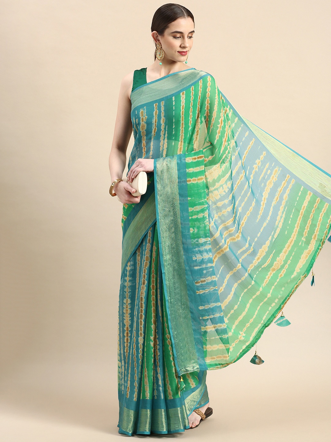

Triveni Embellished Zari Organza Saree, Green