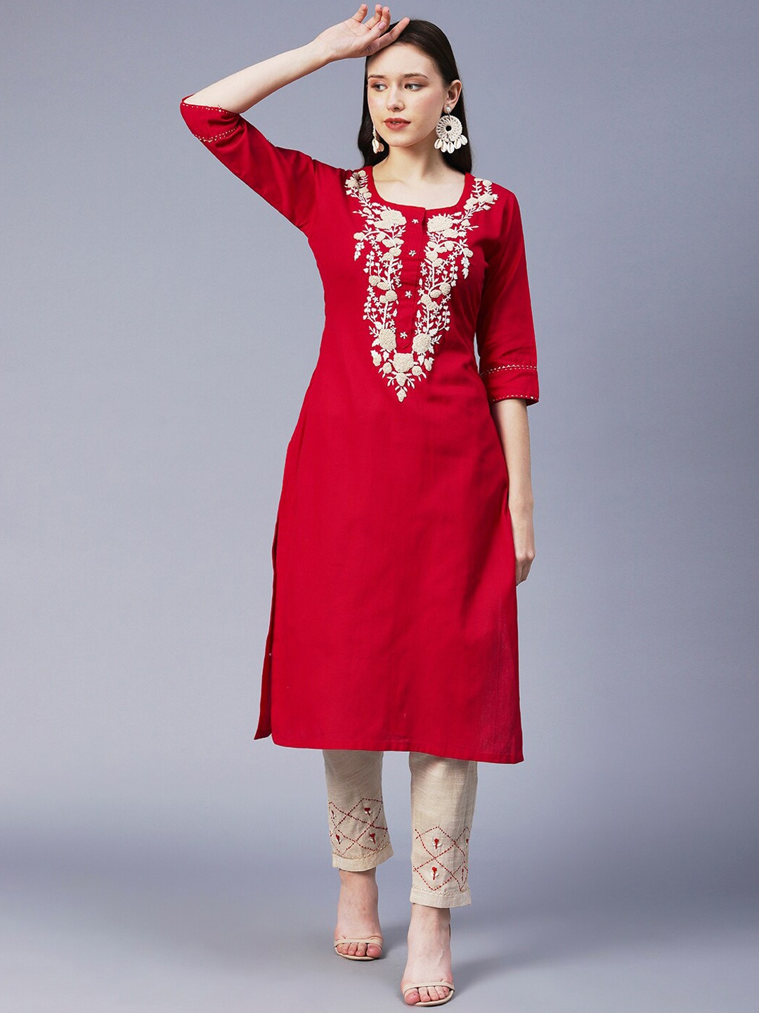 

FASHOR Women Floral Embroidered Thread Work Pure Cotton Kurta with Trousers, Red