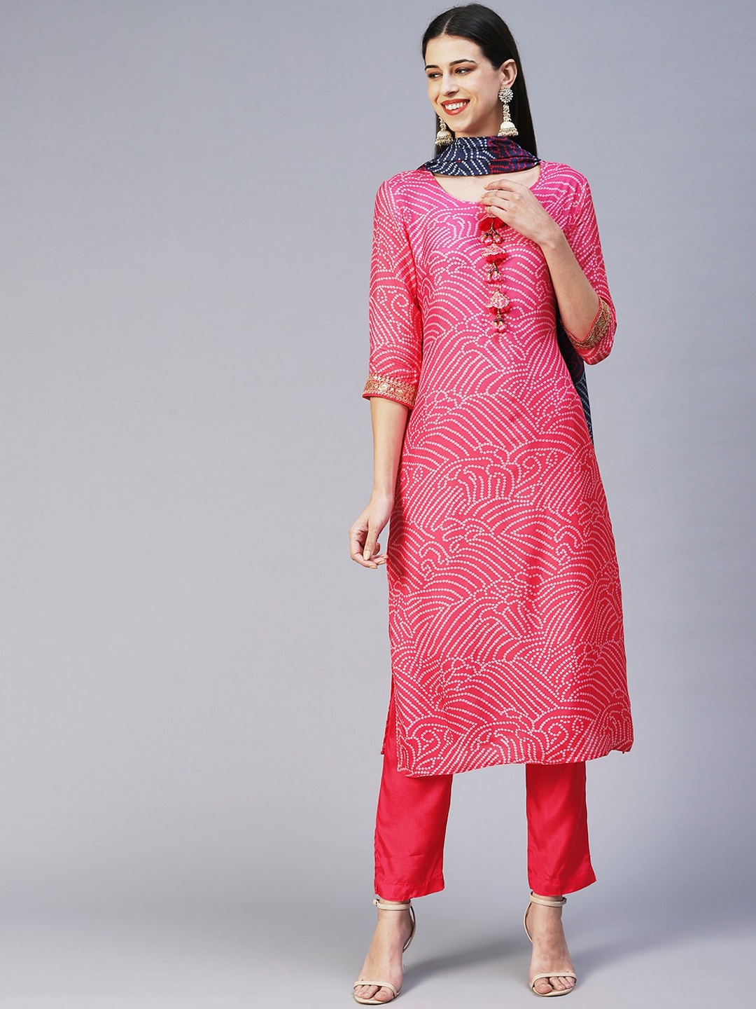 

FASHOR Women Bandhani Printed Kurta with Trousers & With Dupatta, Pink