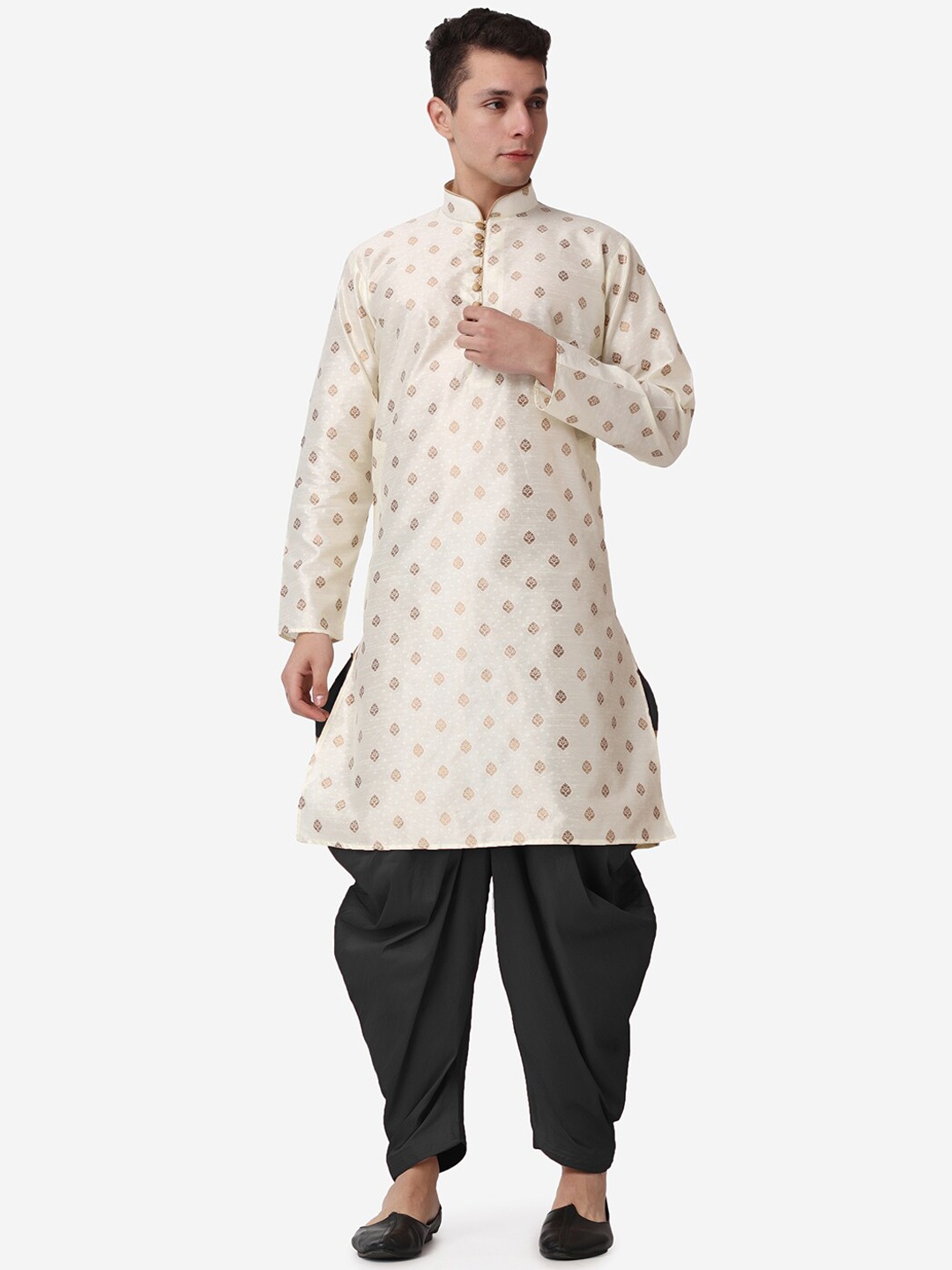 

ROYAL KURTA Men Ethnic Motifs Printed Mandarin Collar Kurta with Salwar, Gold