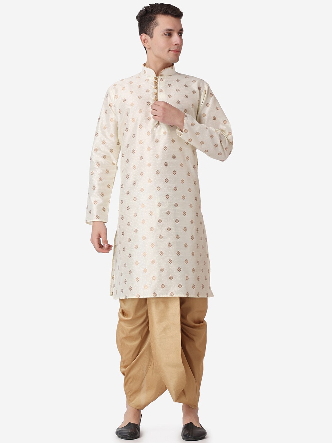 

ROYAL KURTA Men Ethnic Motifs Printed Kurta with Dhoti Pants, Gold