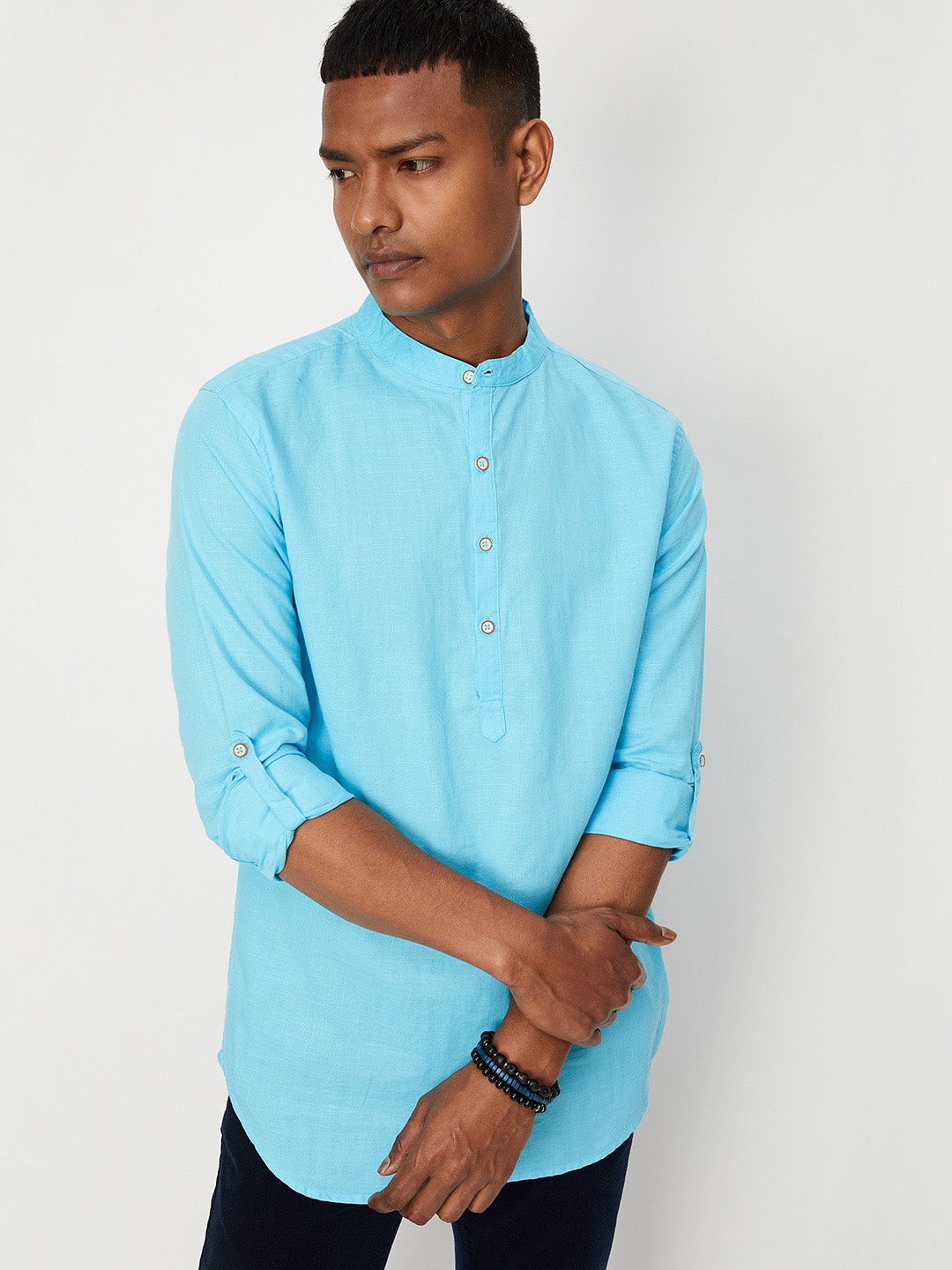 

max Men Mandarin Collar Kurta, Blue